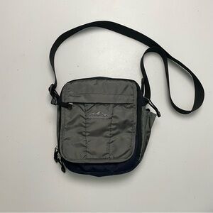 Eddie Bauer Crossbody Bag Zipper Pockets Built In Wallet Travel Blue Grey Unisex